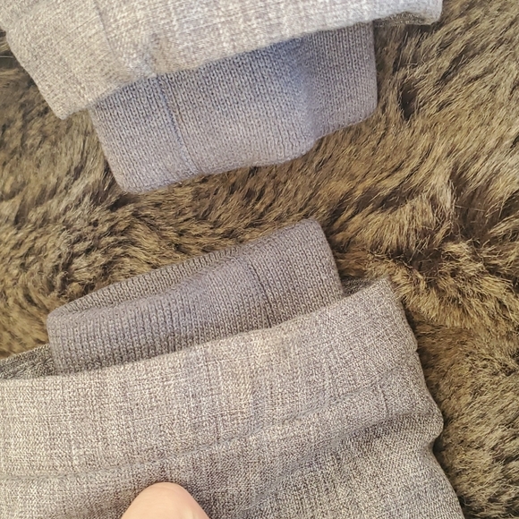 Aritzia TNA Niseko parka small in grey - Picture 5 of 6